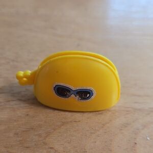 1/5$ 4/15$ 6/20$ Barbie Yellow Coin Purse with Sunglasses Design